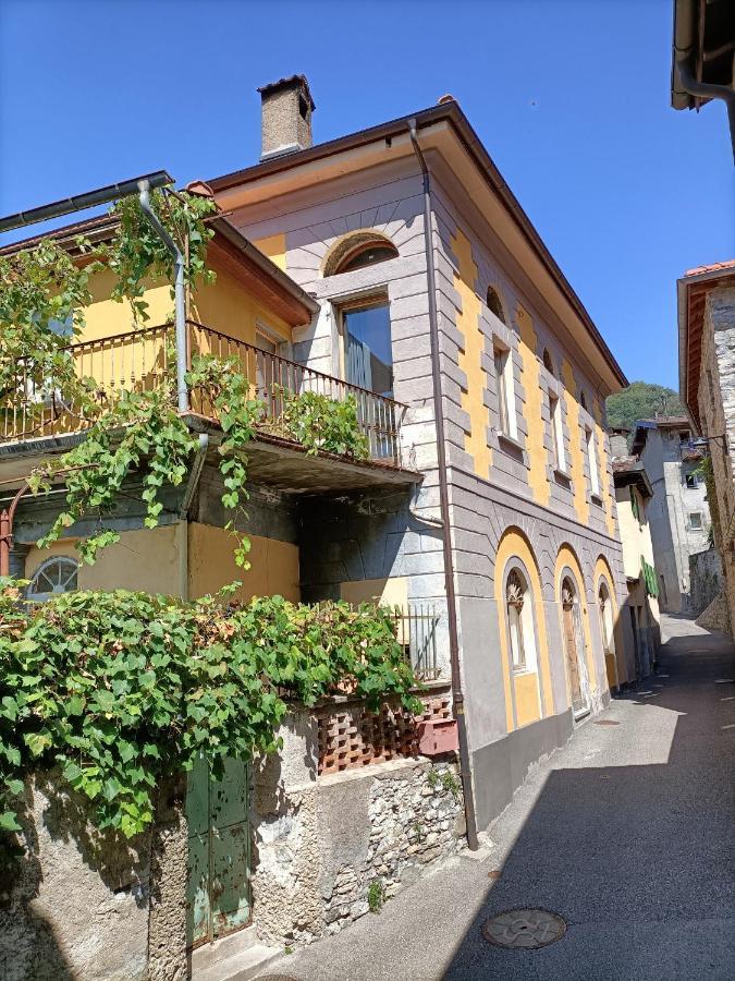 La Capinera Bed & Breakfast Muggio Bagian luar foto